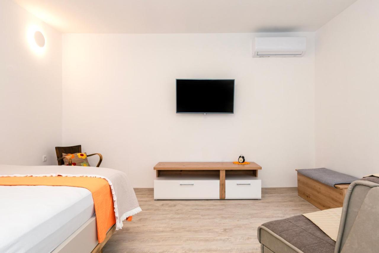 Studio Apartman Max Center Of The Old Town Free Parking Beautiful View Шибеник Экстерьер фото